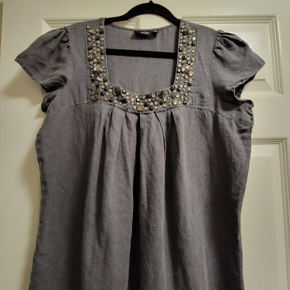 ANA Blouse  with beautiful decoration linen 100%‎